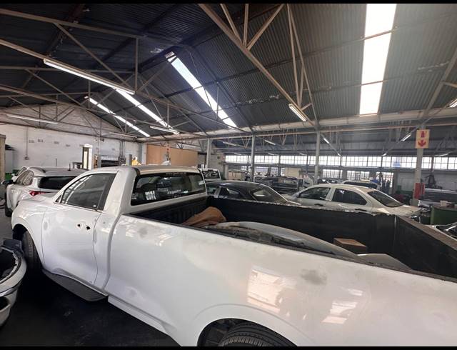 2,230M² INDUSTRIAL YARD FOR SALE IN KEMPTON PARK CENTRAL